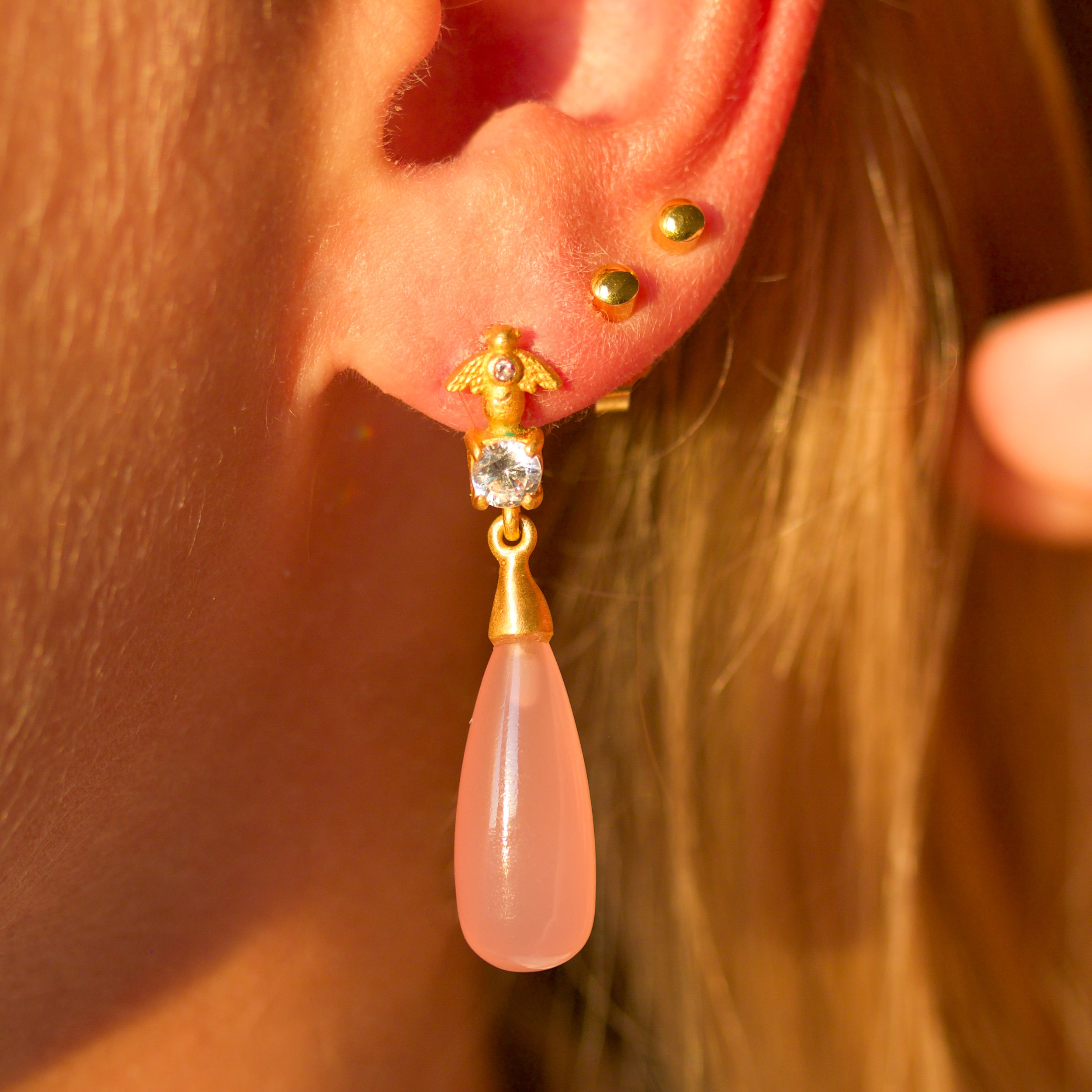 'Bee the Change' 🐝  Pink drop ørering