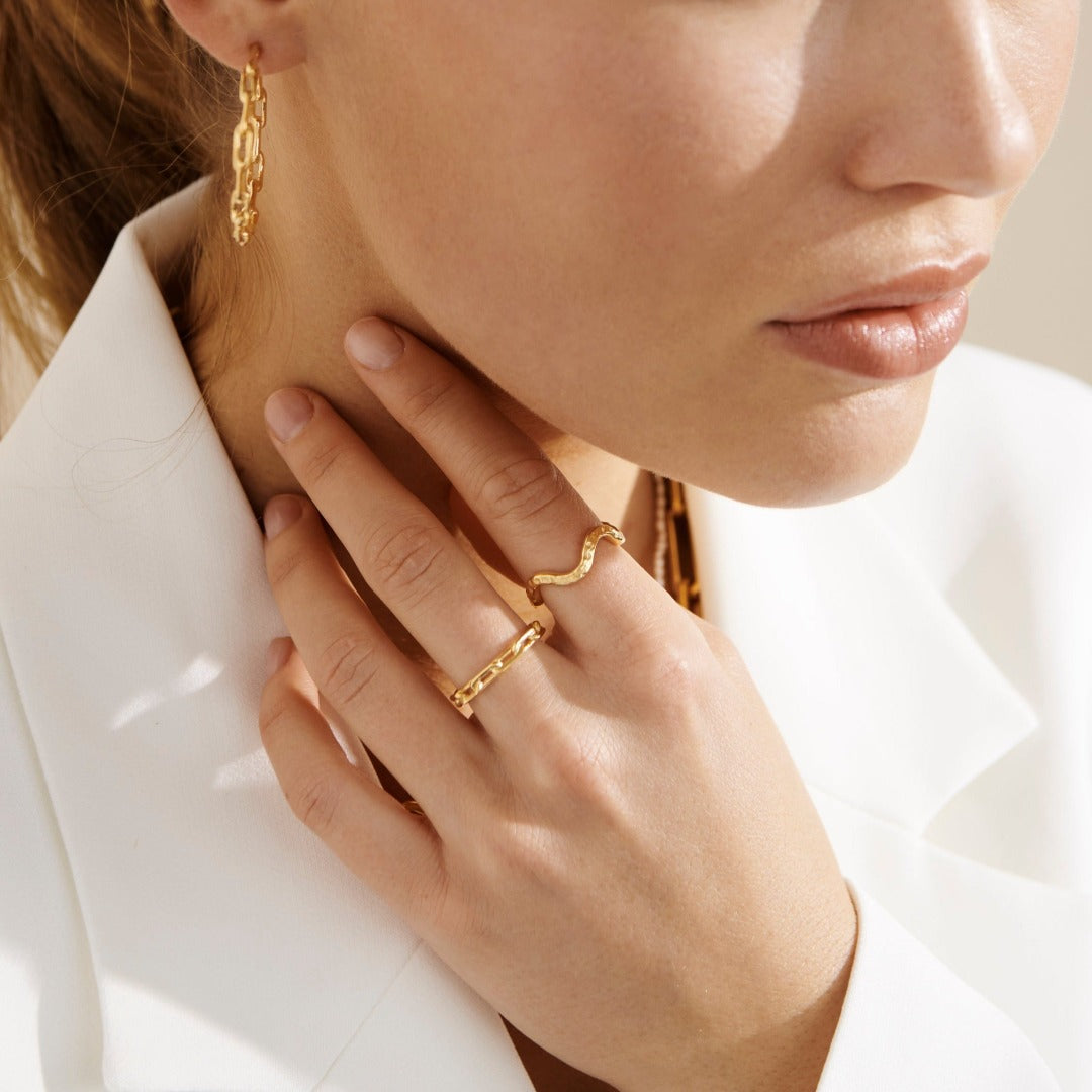 Mia Ring